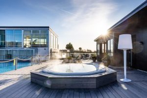 torekov-bastu-spa-ute-ak-2549-fix-1280x853 Yogaretreat, yogaferie, getaway med yoga, yogarejse, yoga for par, yoga og spa