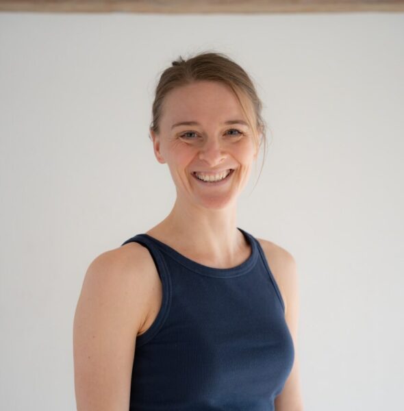 Sanja-Ayu-Yoga – stor